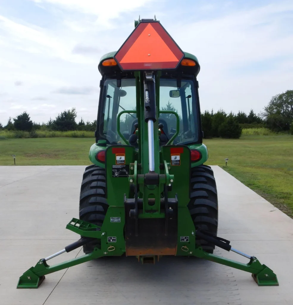 2019 John Deere 3039R Tractor