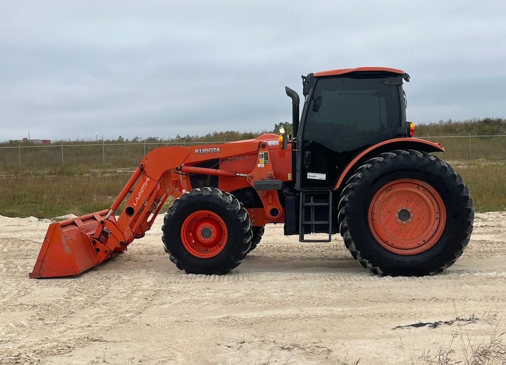 2014 Kubota M135GX 4WD